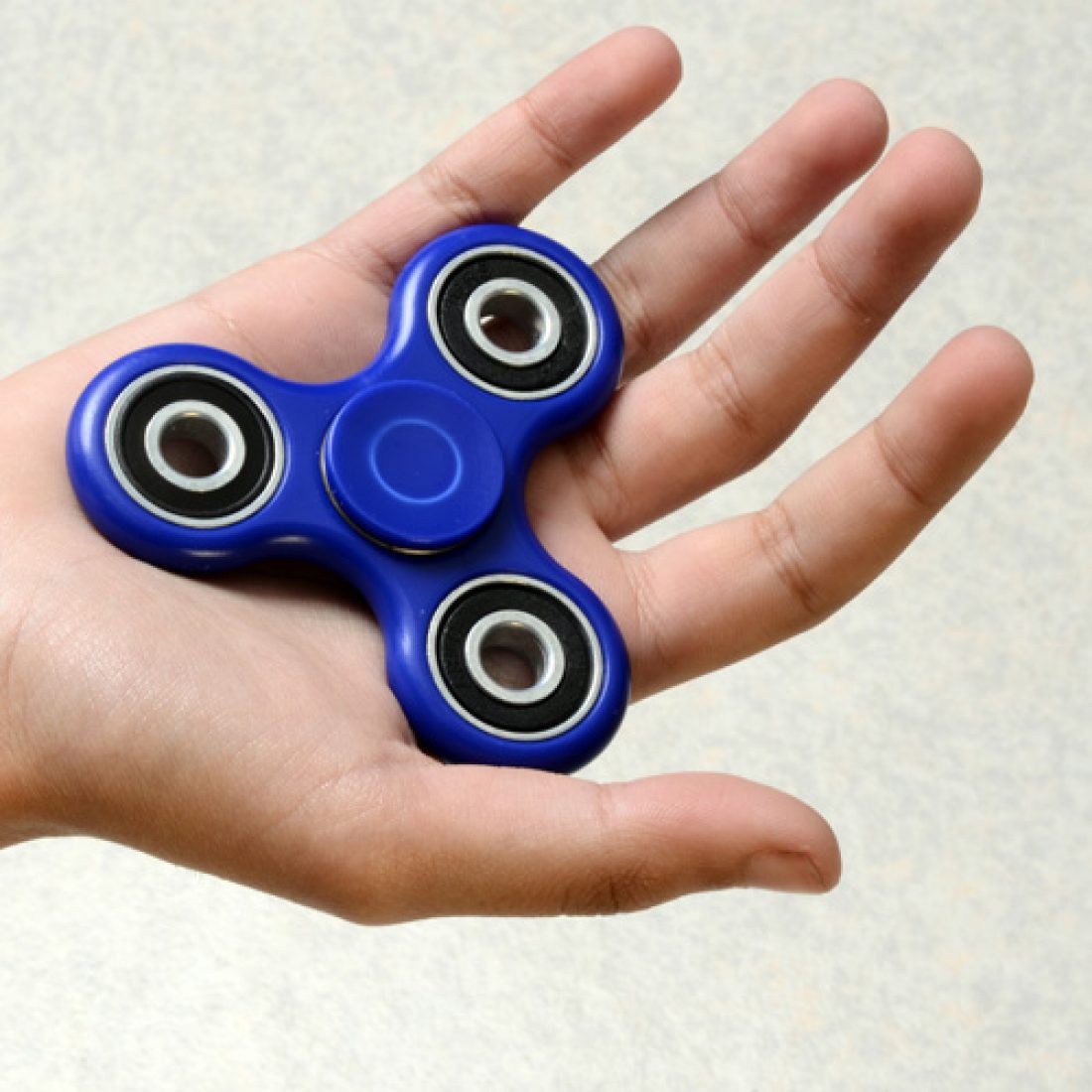 fidget-spinners-do-they-really-work-hca-healthcare-today