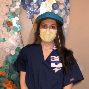Female exercise physiologist wearing a face mask. Headshot of Geri Schiff.