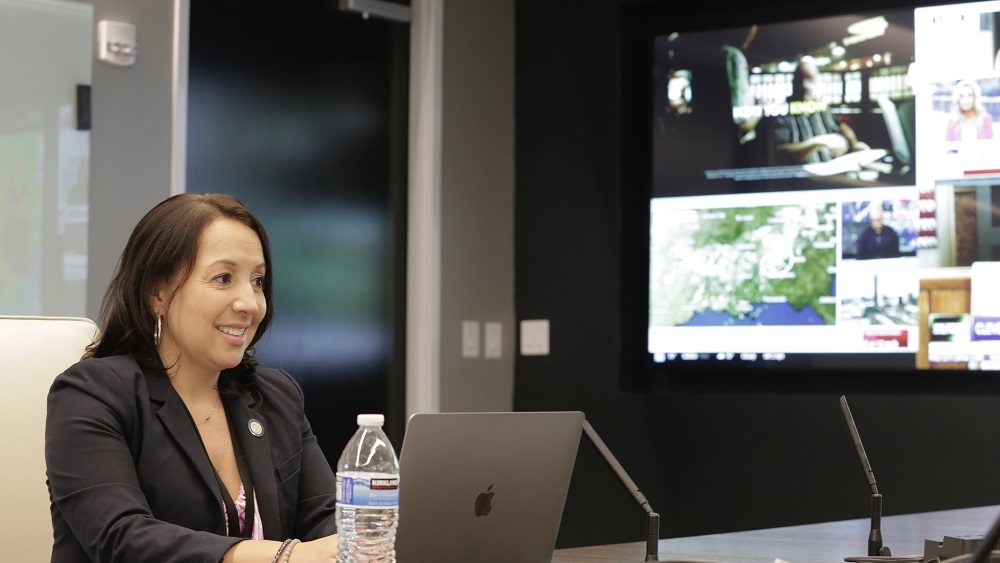 Jessica Picanzo in HCA Healthcare's Enterprise Emergency Operations Center. 